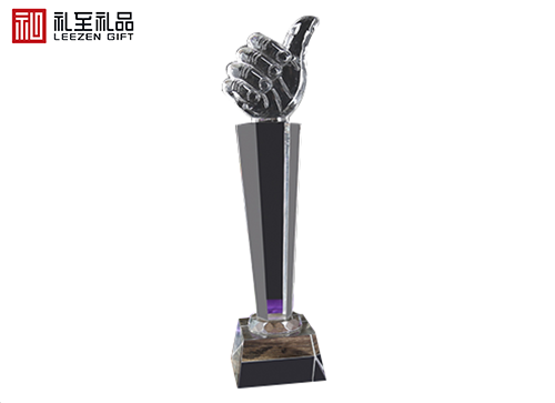 年會(huì)送員工的禮品選擇技巧
